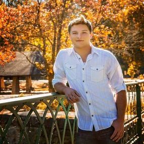 Profile Picture of Andrew Hecker (@WhatTheHecker89) on Twitter