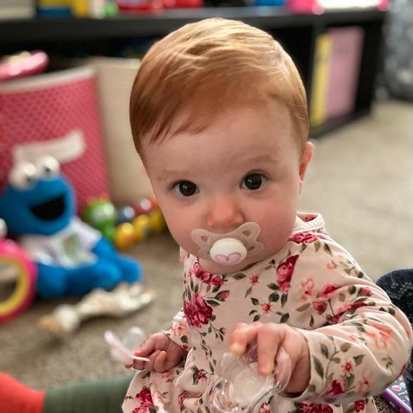 Profile Picture of Pamela Hughes (@pamelachughes) on Poshmark