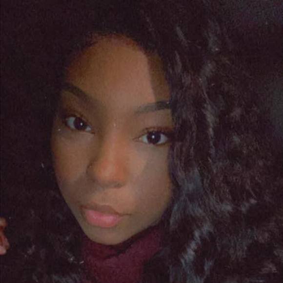 Profile Picture of Simone Monique (@simonedrummer) on Poshmark