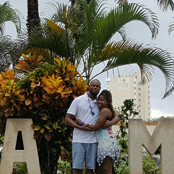 Profile Picture of Tasha Jeffery (@tbanks2016) on Poshmark