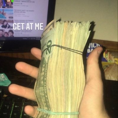 Profile Picture of Devin Massey (@DevinMa92160677) on Twitter