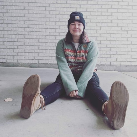 Profile Picture of Mads Gassman (@madsanne_) on Poshmark