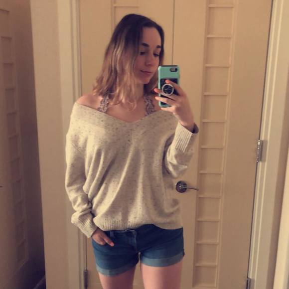 Profile Picture of Kiana Waltermeyer (@kiwiwalter) on Poshmark