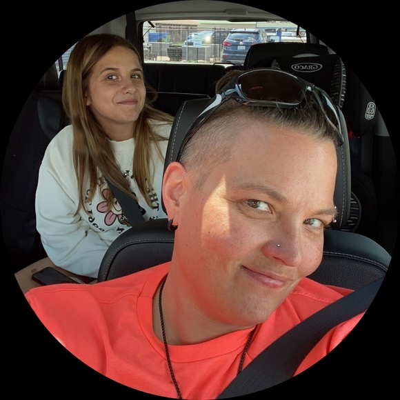 Profile Picture of Crystal Mccarty (@mccarty2215) on Poshmark