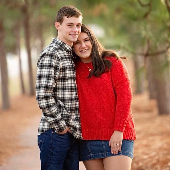 Profile Picture of Kylee Calabrese (@kycalabrese) on Poshmark