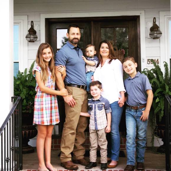 Profile Picture of Rayburn Fam (@rayburnfam5) on Poshmark