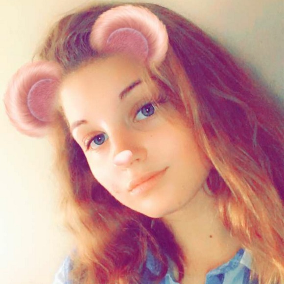 Profile Picture of Caitlin Zolnowski (@caitlinz4304) on Poshmark