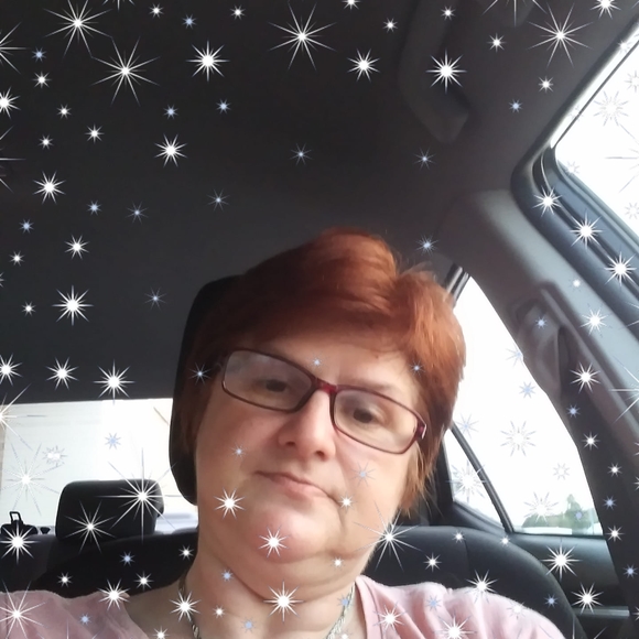 Profile Picture of Diane Sutter mcdonald (@dijim12000) on Poshmark