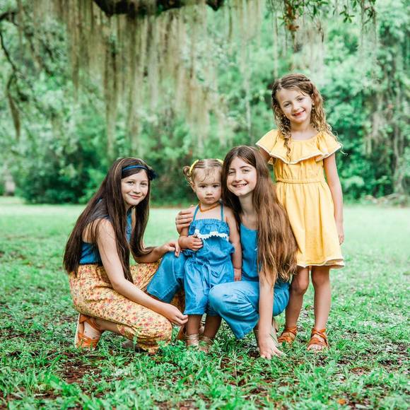 Profile Picture of Kim Colgrove (@mrscolgrove) on Poshmark