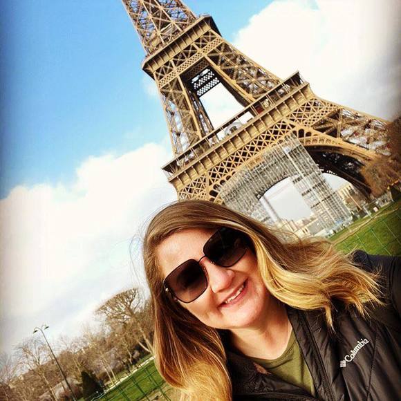 Profile Picture of Lori Hopper (@hopperlori11) on Poshmark