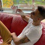 Profile Picture of Writer/Rapper/אחלה גבר (@danielbuzagloo) on Instagram