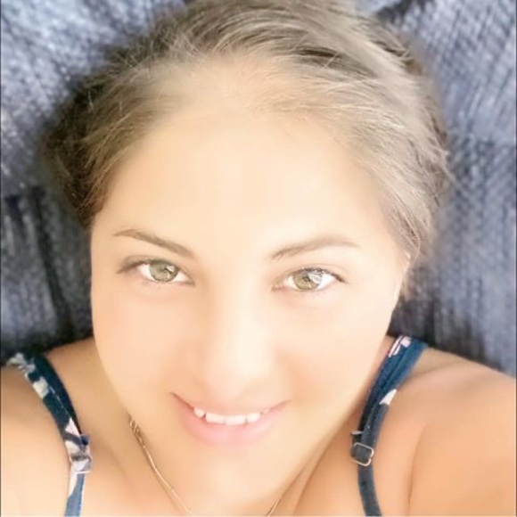 Profile Picture of Abeer Abi-abdallah (@aby_202_29) on Poshmark