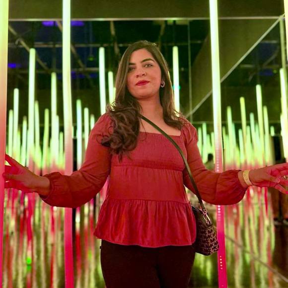 Profile Picture of Chanza Fahim (@chanza_fahim) on Poshmark