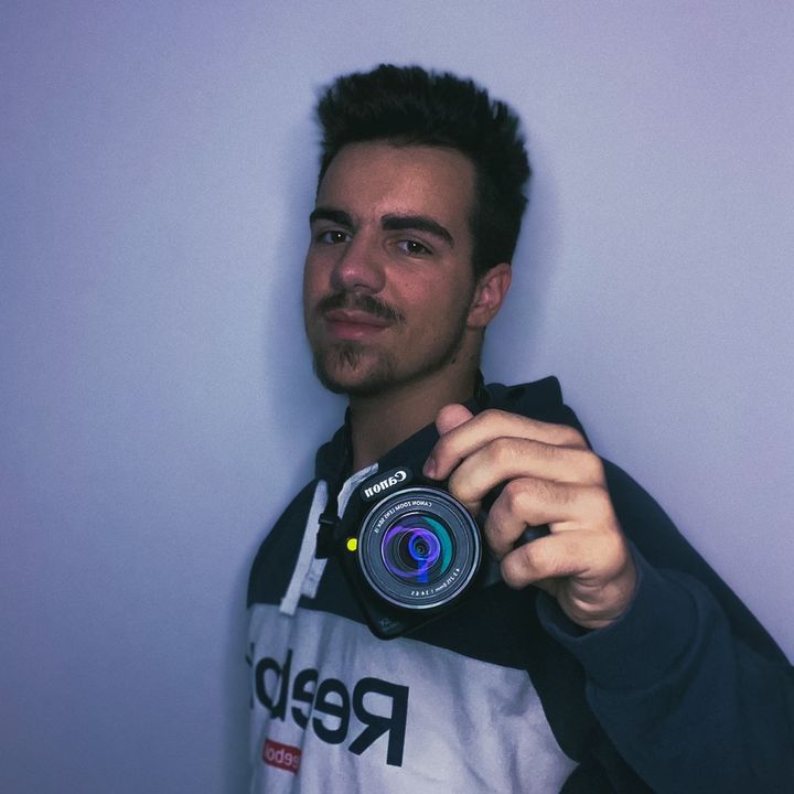 Profile Picture of Dăscălescu Robert(cont vechi) (@robert.dasca.contvechi) on Tiktok
