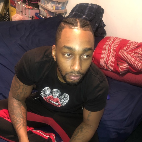 Profile Picture of Roy Holmes (@royalp222) on Poshmark
