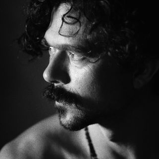Profile Picture of Luke Arnold (@longlukearnold) on Instagram