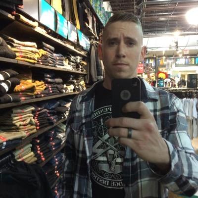Profile Picture of James Schleper (@SkleepeR32) on Twitter