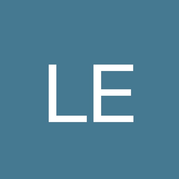 Profile Picture of Larson Eckford (@larsone) on Poshmark