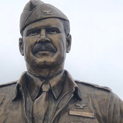 Profile Picture of Dan Brook -Sculptor (@DanSculptor) on Twitter