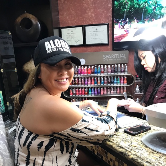 Profile Picture of Mailei Kaylor (@mailei88) on Poshmark