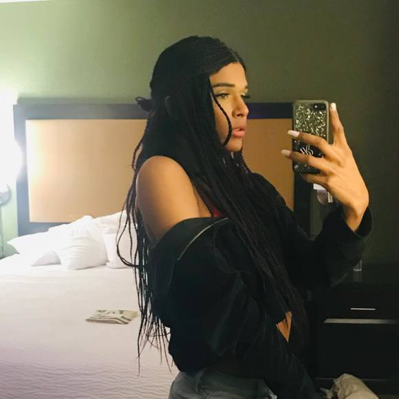 Profile Picture of Anaya Hooser (@snowdennicolexo) on Poshmark
