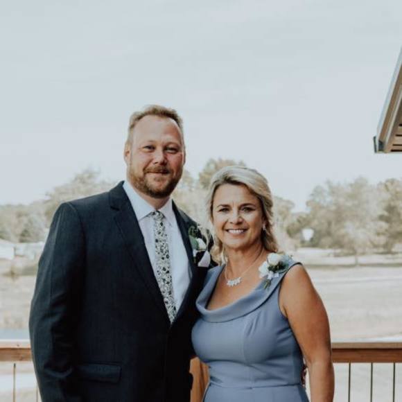 Profile Picture of Suzanne Achenbaugh (@sachenbaugh) on Poshmark