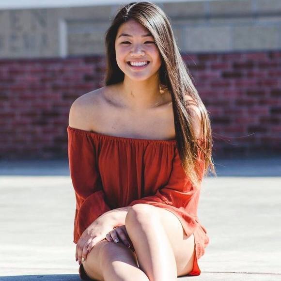 Profile Picture of Erika Tang (@eritang23) on Poshmark