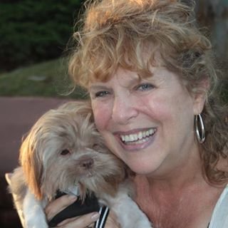 Anne Odell - Twitter Profile Picture of Anne Odell (@aod2215) on Twitter