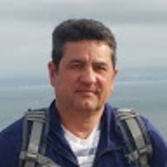 Profile Picture of Vadim Ganevich (@vadimfromnewyor) on Poshmark