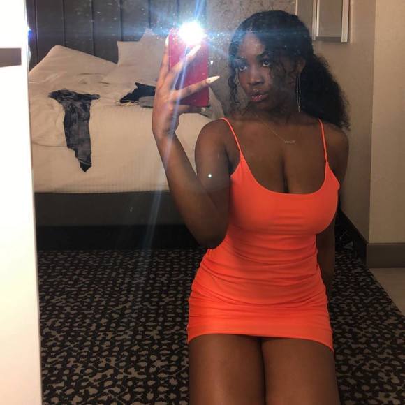 Profile Picture of Carla Foster (@carlafoster88) on Poshmark