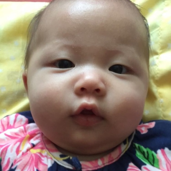 Profile Picture of Lilly Taing (@taingaroo) on Poshmark