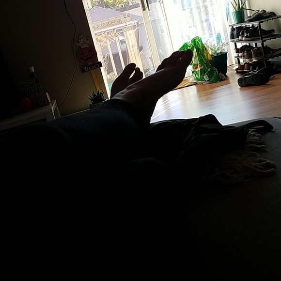 Profile Picture of Leslie Moncrieff (@leslie711mon) on Poshmark