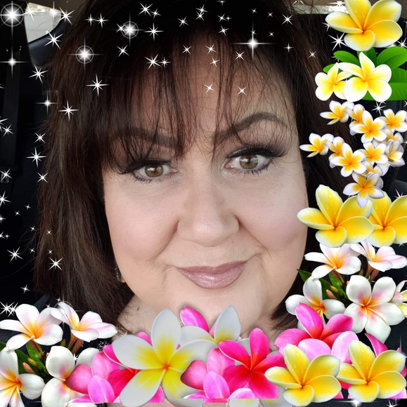 Profile Picture of Cheryl Prutsman (@scionxb2015) on Poshmark