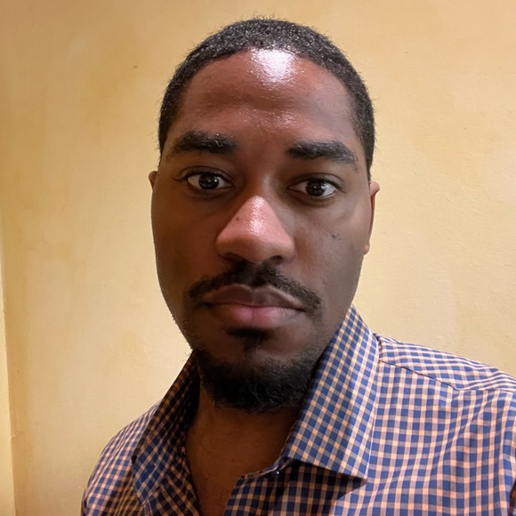 Profile Picture of Chris Whetstone (@criseanbeep) on Poshmark