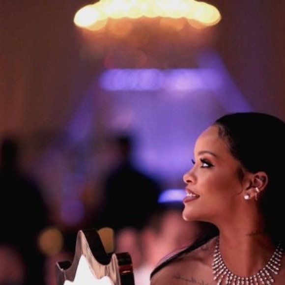 Profile Picture of Marilyn Saenz (@marimaexo) on Poshmark