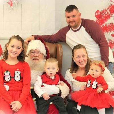 Profile Picture of Jennifer Snider (@jenjackson1981) on Twitter