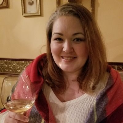 Profile Picture of Violet Lowe (@VioletLowe) on Twitter