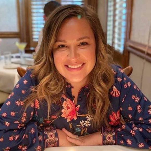 Profile Picture of Leah Voight burton (@leahburton) on Poshmark