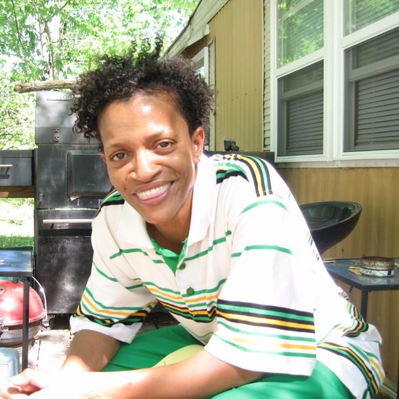 Umon Williamson - Poshmark Profile Picture of Umon Williamson (@yesawanee) on Poshmark