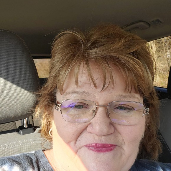 Profile Picture of Joanna Reedy (@kiagirl21649) on Poshmark