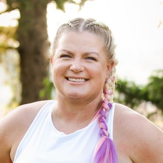 Profile Picture of Jessie Thomas - Owner/ Top Canadian Trainer 2022 (@farmgirlfitness.ca) on Instagram