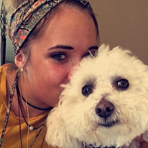 Profile Picture of Kelsey Nutter (@kelsey_nutter) on Poshmark