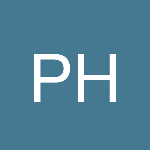 Profile Picture of Paula Hefner (@paulahefner) on Poshmark