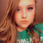 Profile Picture of Liz Small (@xossmalls) on Instagram