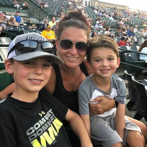 Profile Picture of Christine Gierla (@chrisgier) on Poshmark