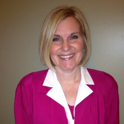 Profile Picture of Lisa Dillman (@dillymom2) on Twitter