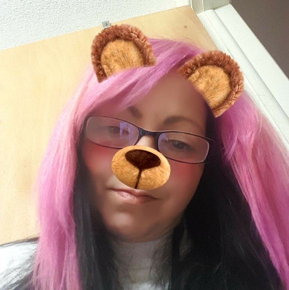 Profile Picture of Soryya Nayebi (@rayaluv) on Poshmark