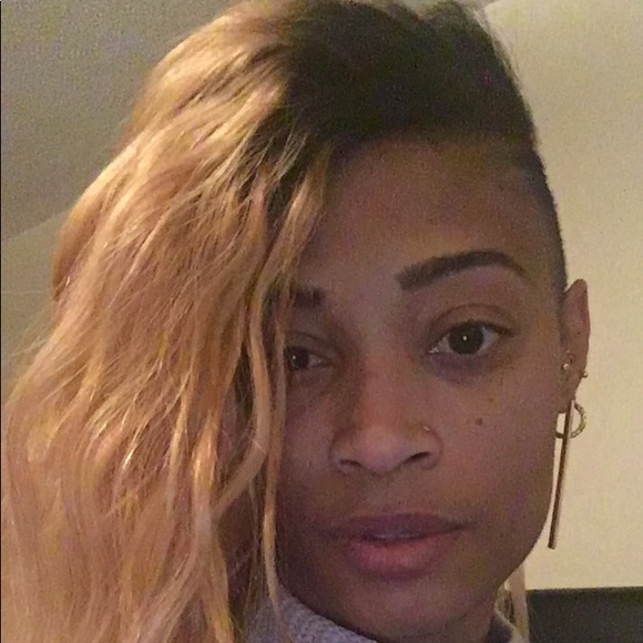 Profile Picture of Marcia Doran (@doranbutterfly) on Poshmark