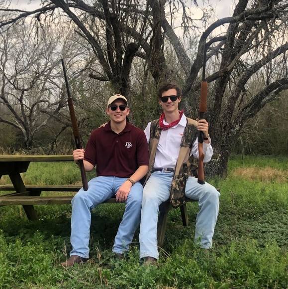 Profile Picture of Travis Baer (@travisbaer25) on Poshmark