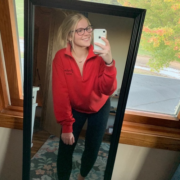 Olivia Fredin - Poshmark Profile Picture of Olivia Fredin (@olivia_fredin) on Poshmark